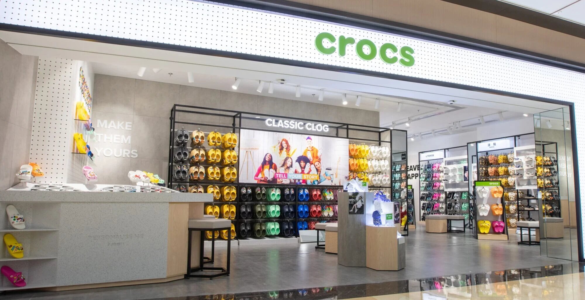 7_Crocs-Hero-Image-7-2000x1028.jpg 7_Crocs-Hero-Image-7-2000x1028.jpg